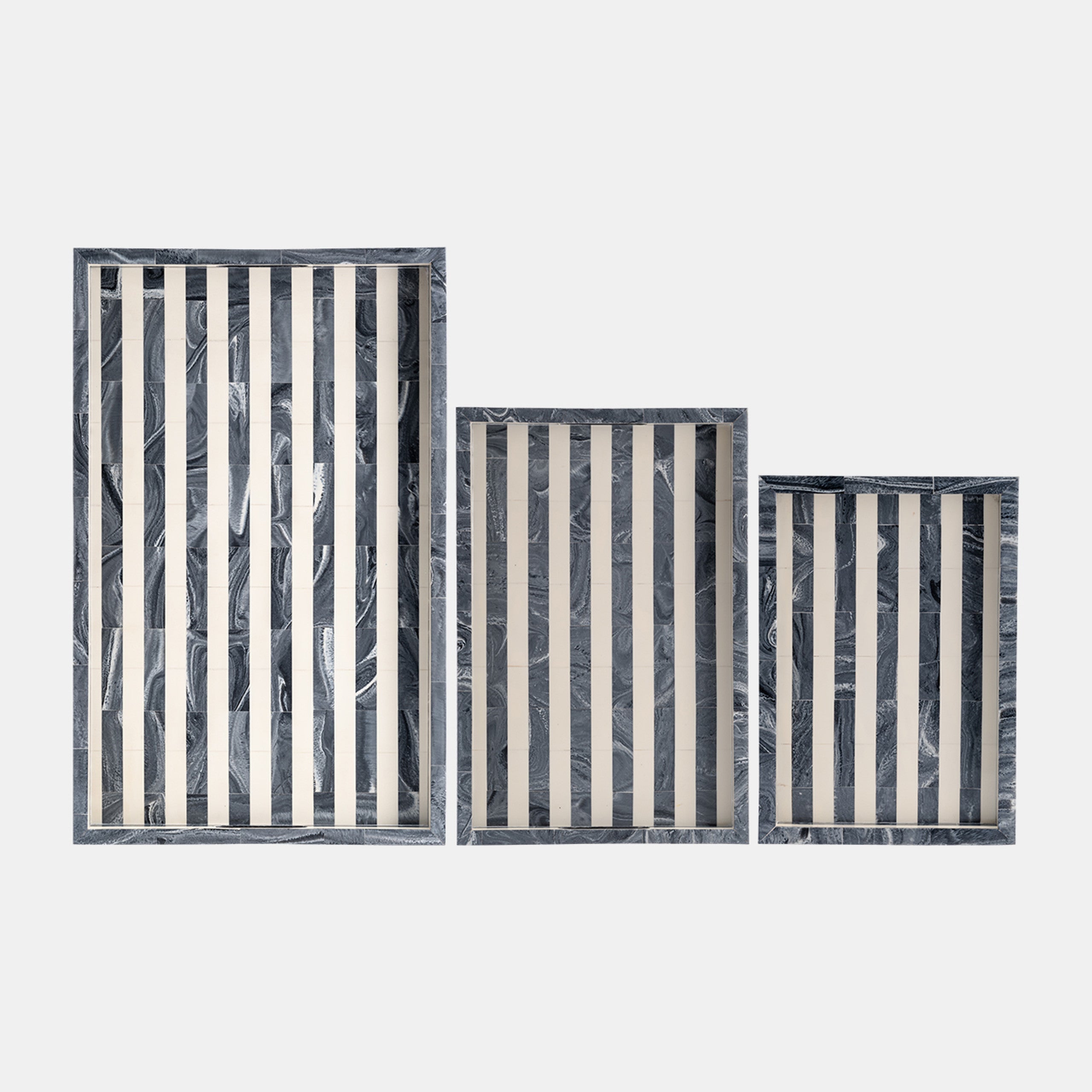 Resin Striped Tray Blue/white Houss on