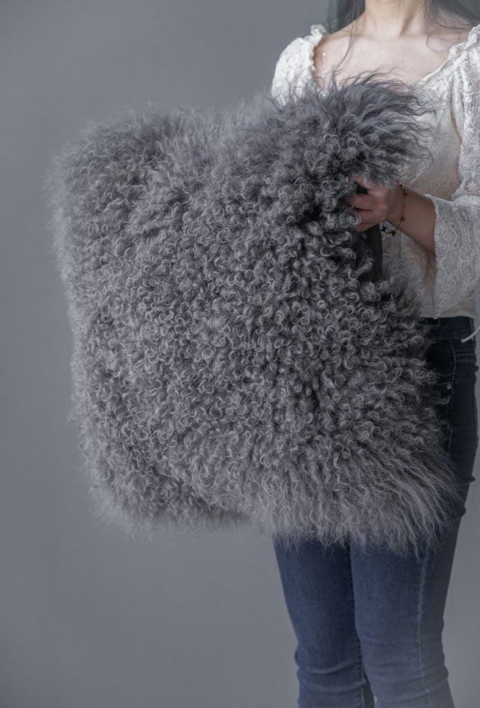 20x20" Lamb Fur Pillow